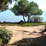Les Pieds Dans L'eau Дом отдыха Порто-Веккьо