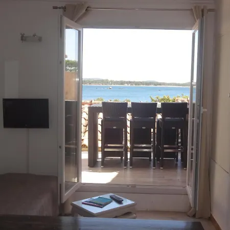 Les Pieds Dans L'eau * Porto-Vecchio (Corsica)