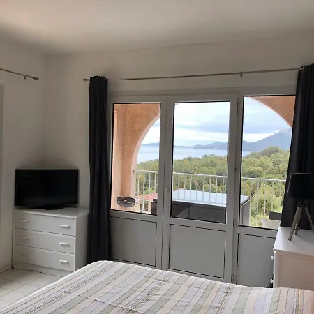 Les Pieds Dans L'eau Vakantiehuis Porto-Vecchio (Corsica)