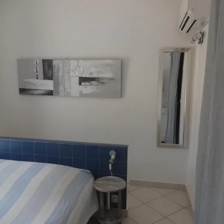 Les Pieds Dans L'eau * Porto-Vecchio (Corsica)