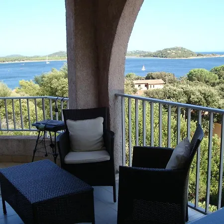 Les Pieds Dans L'eau Holiday home