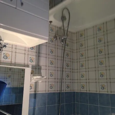 Les Pieds Dans L'eau Porto-Vecchio (Corsica)