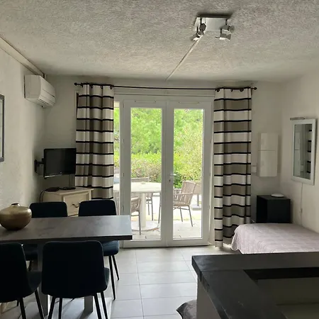 Les Pieds Dans L'eau * Porto-Vecchio (Corsica)