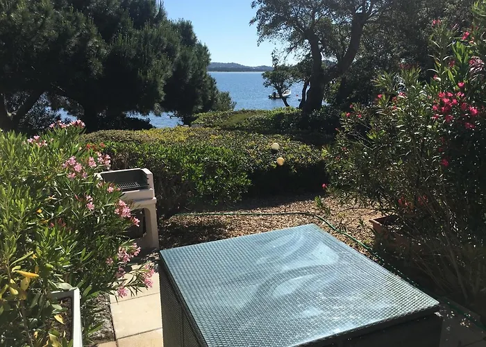 Holiday home Les Pieds Dans L'eau Porto-Vecchio (Corsica)