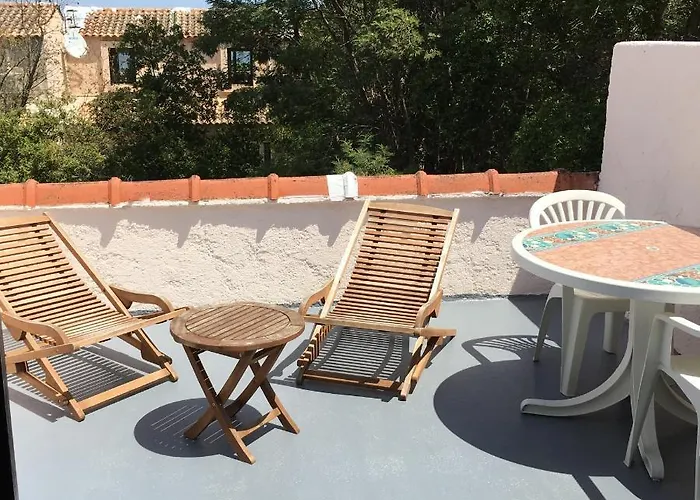 Holiday home Les Pieds Dans L'eau