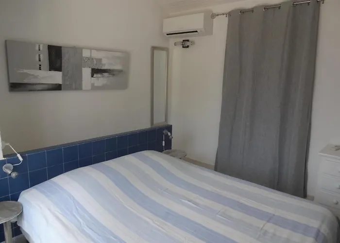 Holiday home Les Pieds Dans L'eau Porto-Vecchio (Corsica)