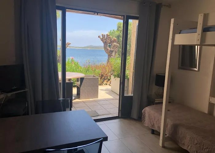 Hébergement de vacances Résidence Les Pieds Dans L'eau Porto-Vecchio (Corsica)