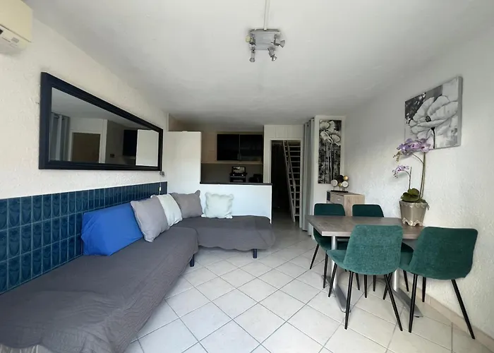 Hébergement de vacances Résidence Les Pieds Dans L'eau *